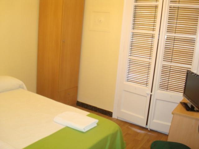 Hostel Turistic Castell Barcelone Extérieur photo